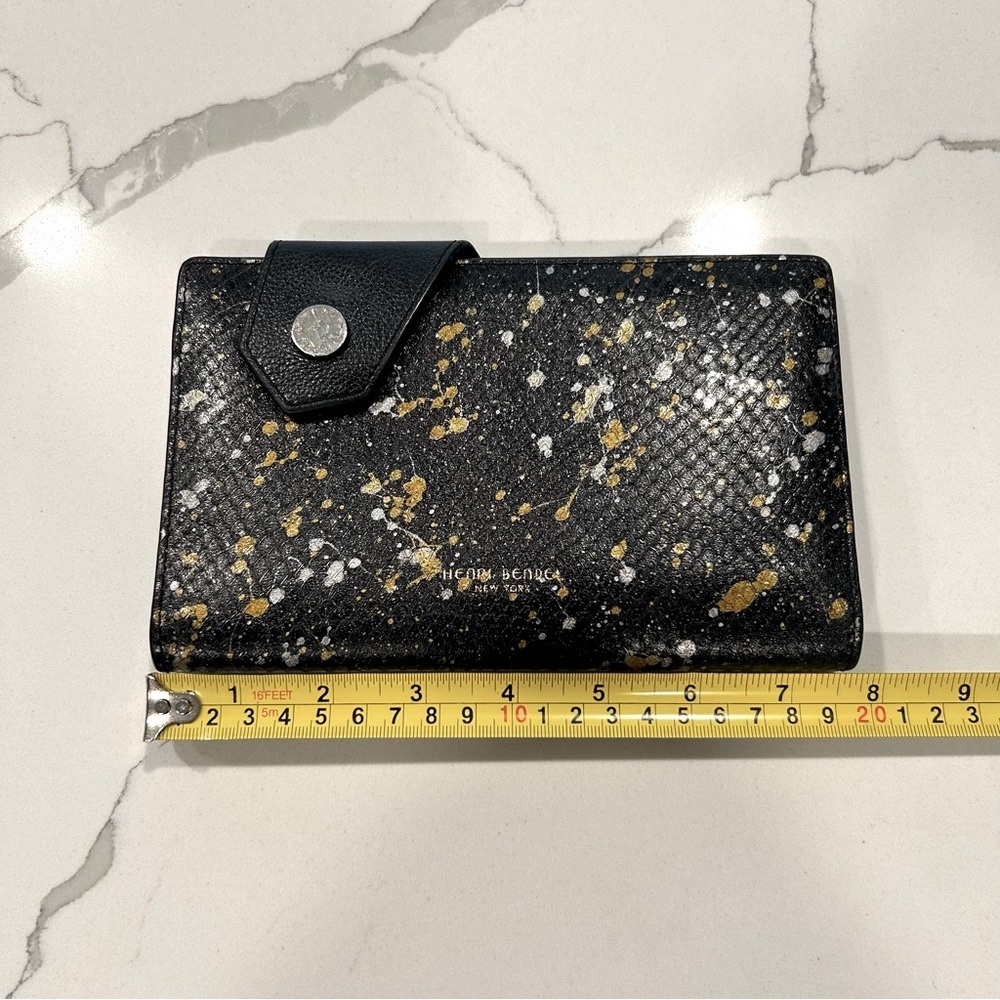 Henri Bendel Wallet